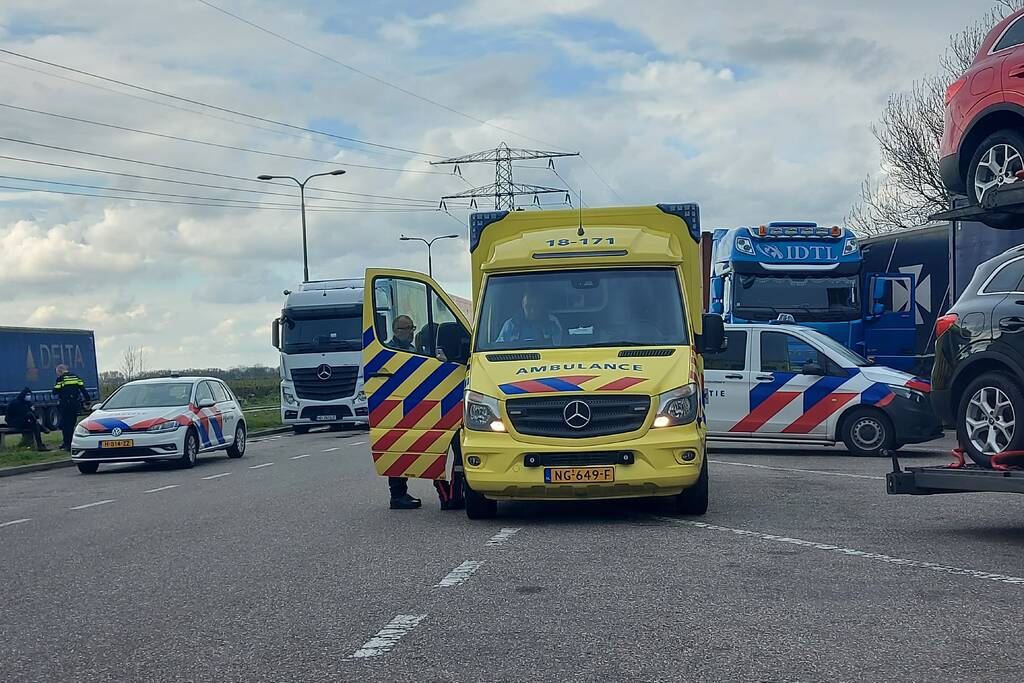 Schade bij ongeval op parkeerplaats van tankstation