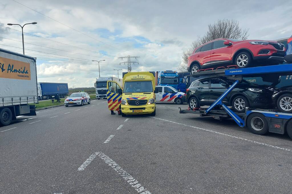 Schade bij ongeval op parkeerplaats van tankstation