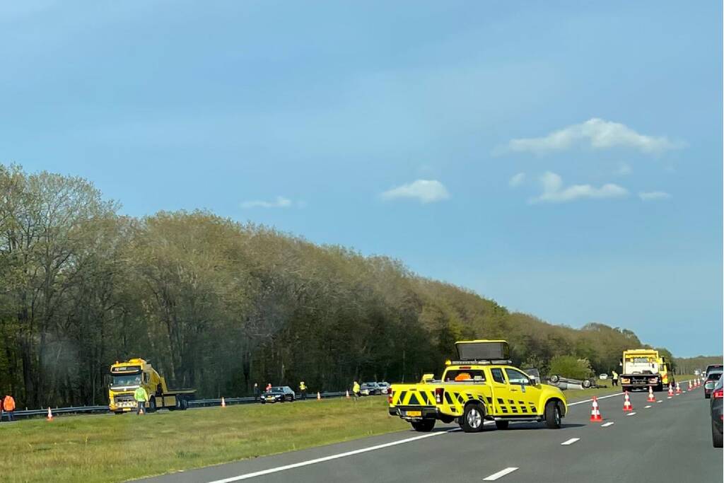 Ravage door botsing tussen twee voertuigen