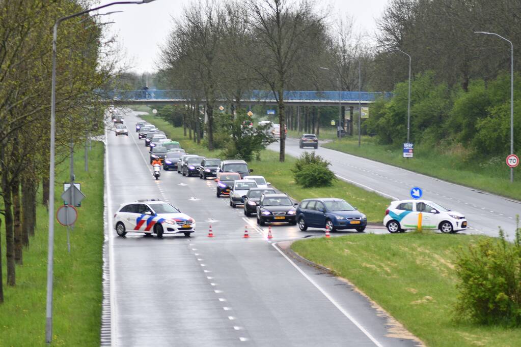 Ongeval tussen drie auto's op kruising