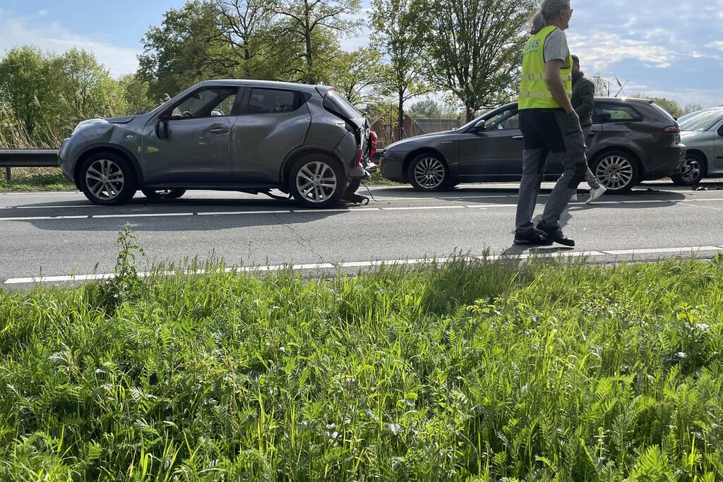 Veel schade bij kettingbotsing