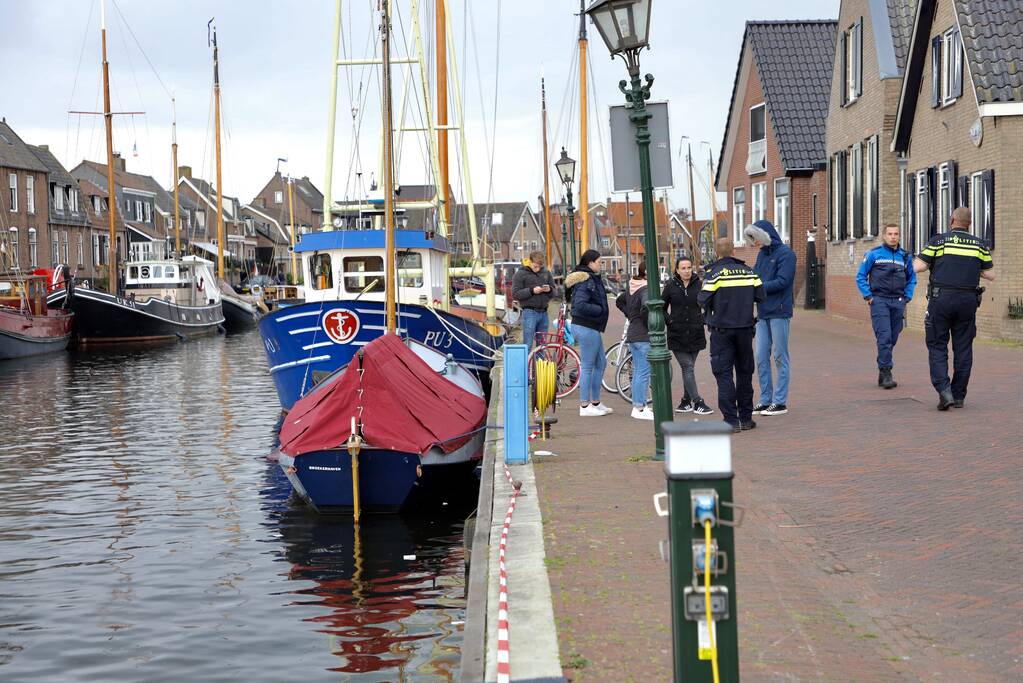 Scooter raakt te water bij ligplaats van watertaxi