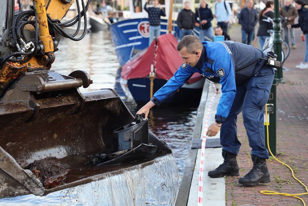 Scooter raakt te water bij ligplaats van watertaxi