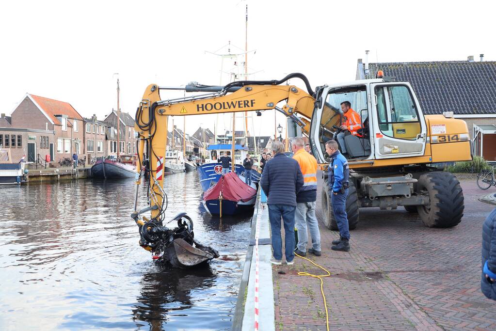 Scooter raakt te water bij ligplaats van watertaxi