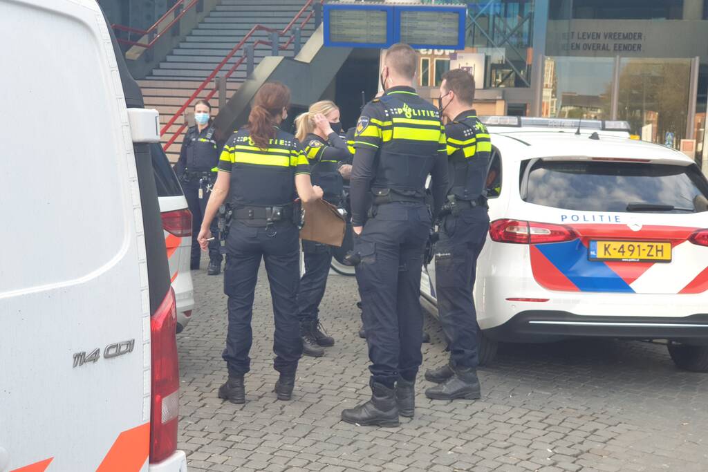 Persoon met mes op zak aangehouden bij station