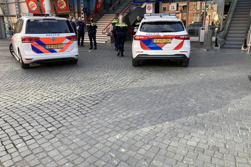 Persoon met mes op zak aangehouden bij station