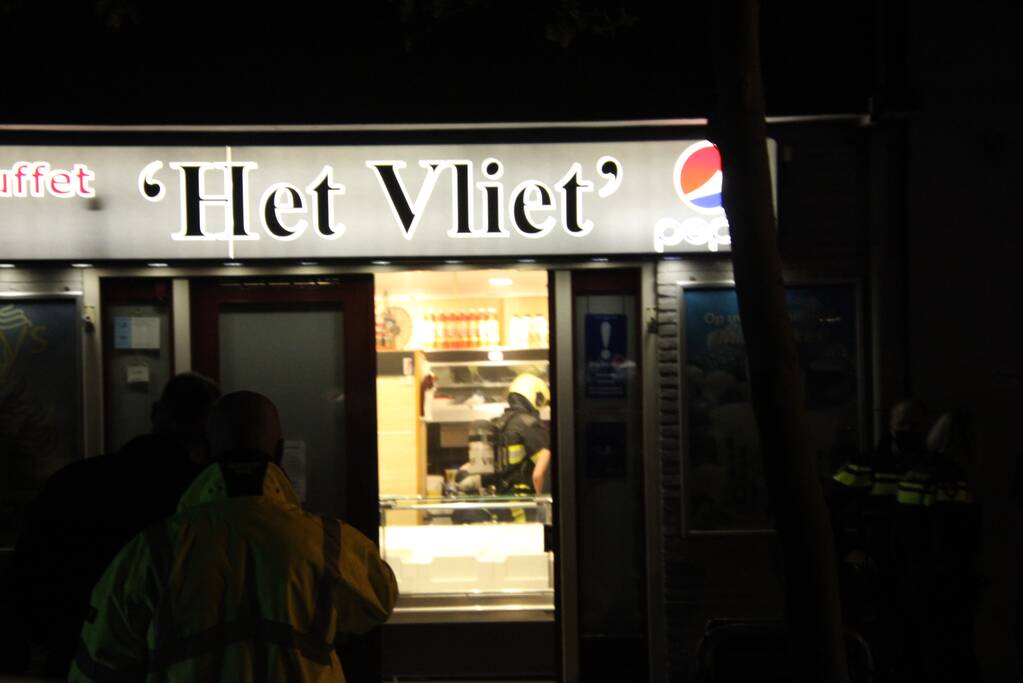 Brandende bakplaat in snackbar veroorzaakt schade