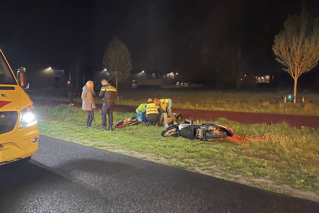 Scooterrijder ernstig gewond bij eenzijdig verkeersongeval