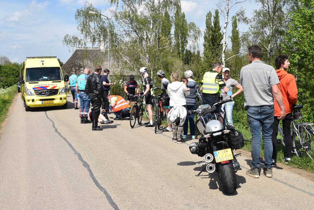Wielrenner gewond na val