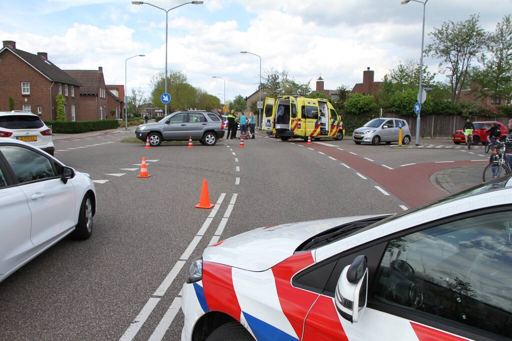 Fietster aangereden door automobilist