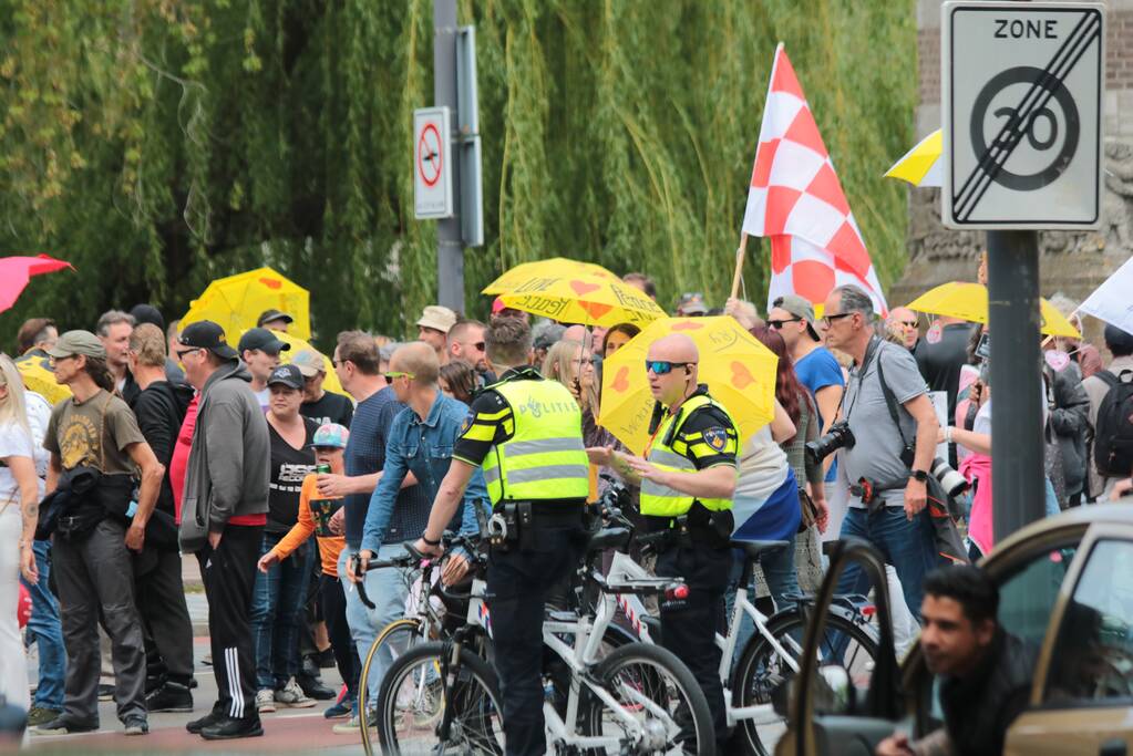 Manifestatie Walk of Freedom tegen coronabeleid