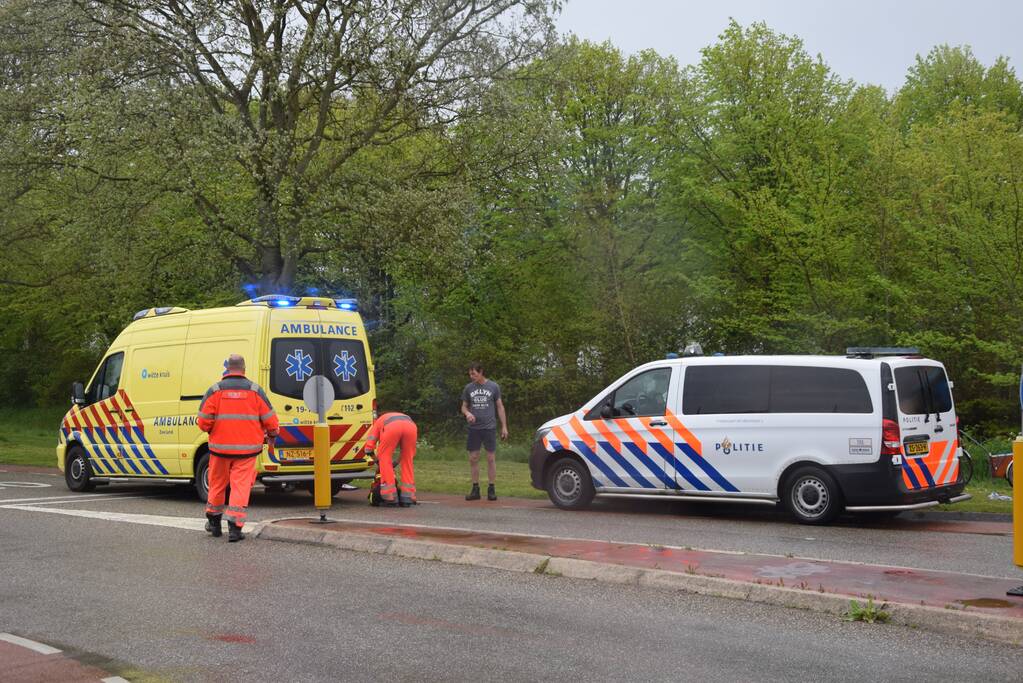 Fietser zwaargewond door valpartij