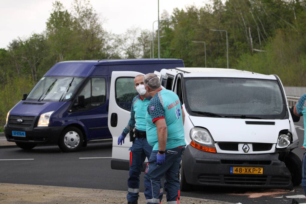 Veel schade bij verkeersongeval