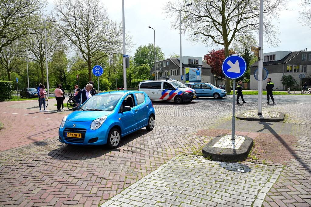 Fietster gewond door botsing met personenauto