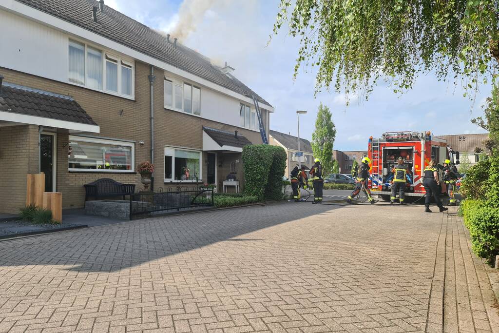 Brand op dak ontstaan door dak werkzaamheden