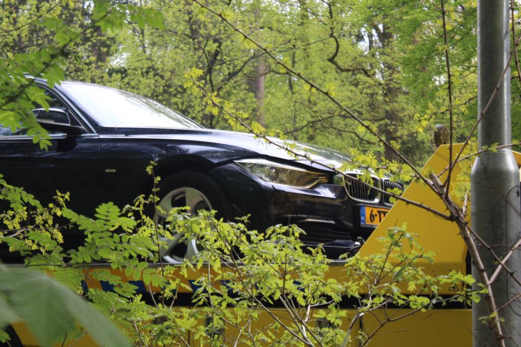 Botsing tussen twee personenauto's