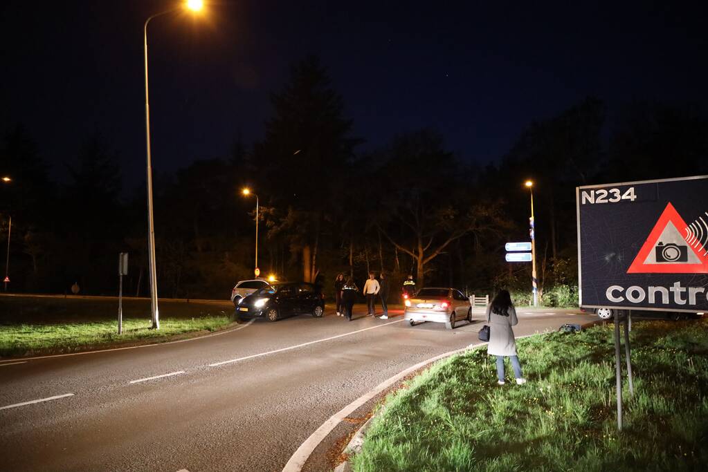 Schade na ongeval op kruising