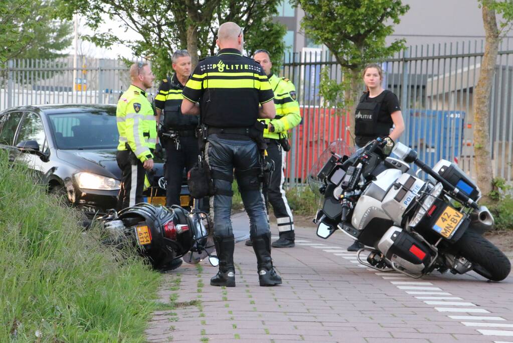 Motoragent gewond bij achtervolging