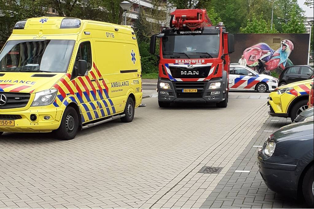 Persoon ernstig gewond bij incident in flat