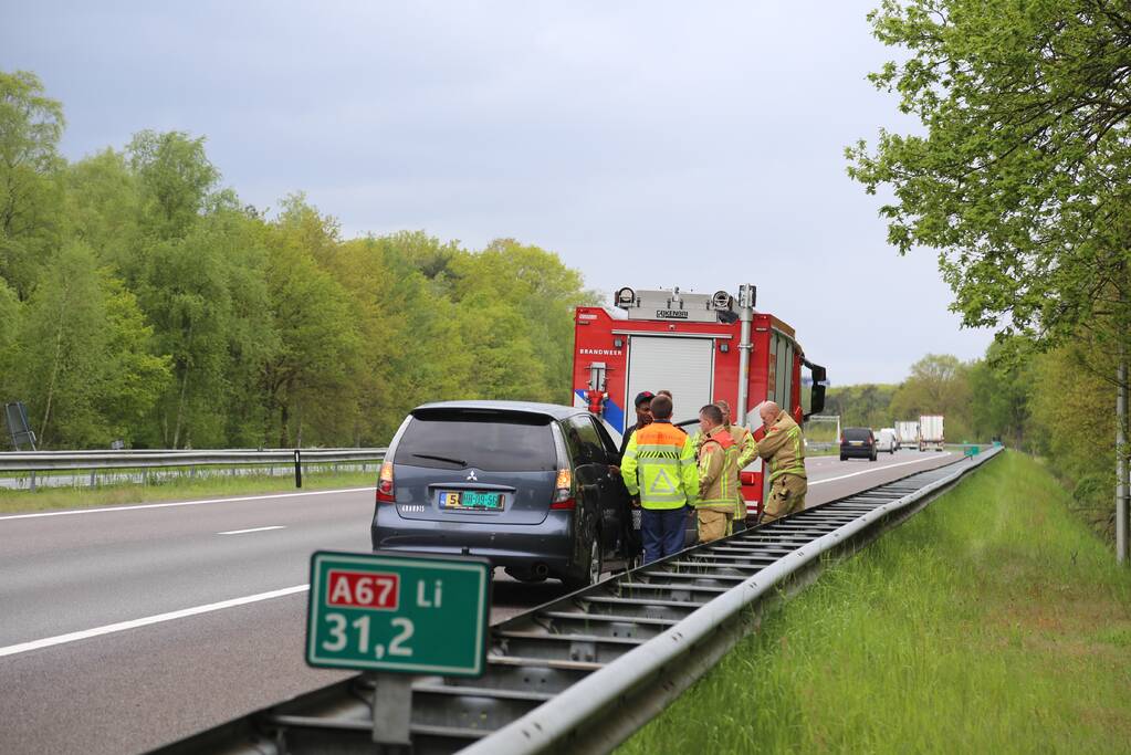 Garage-auto gaat roken tijdens proefrit