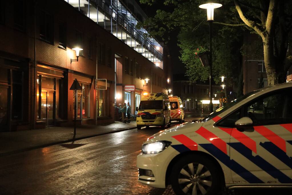 Traumahelikopter ingezet bij incident in woning