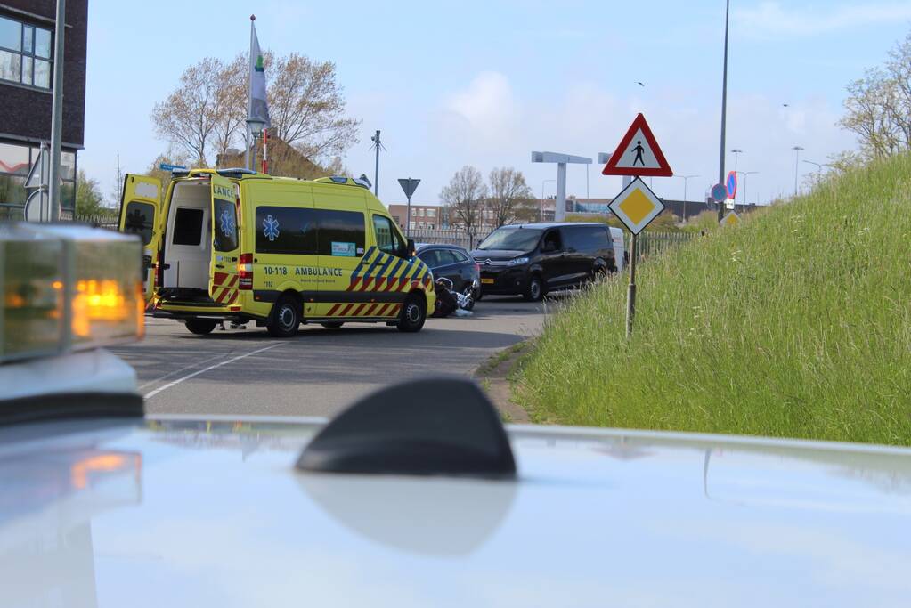 Ernstig ongeval tussen auto en motor