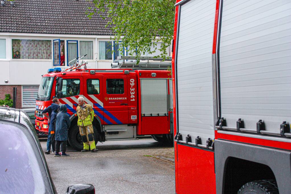 Accu vliegt in brand in garage