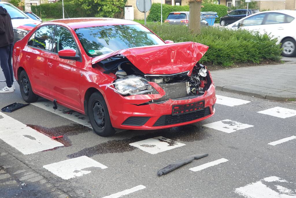 Veel schade bij kop-staartbotsing