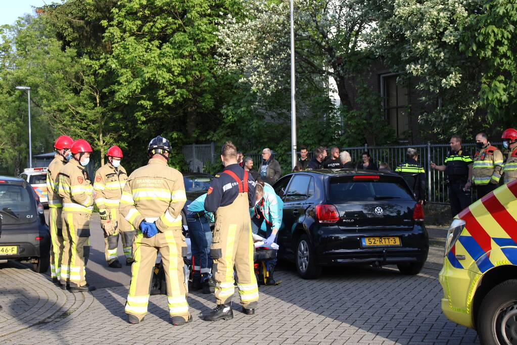 Gewonde bij ongeval tussen twee auto's