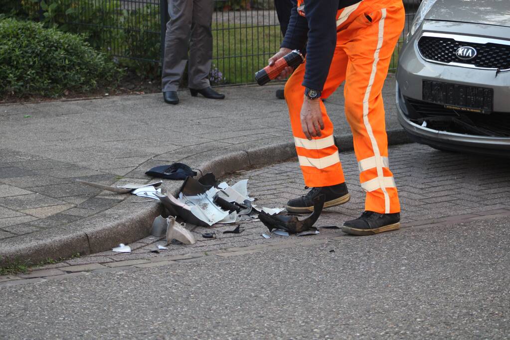 Scooterrijder vlucht na ongeval