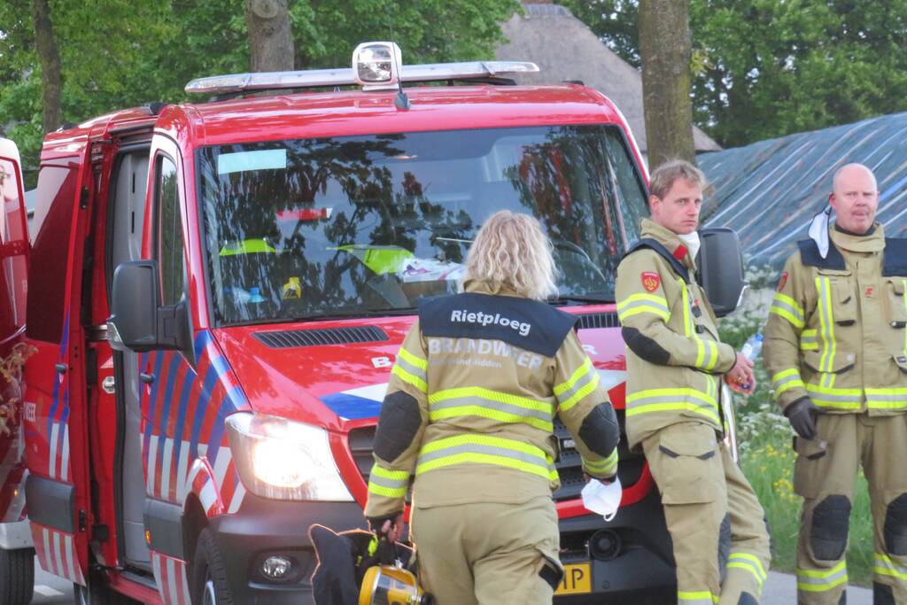 Brand in woning met rieten dak