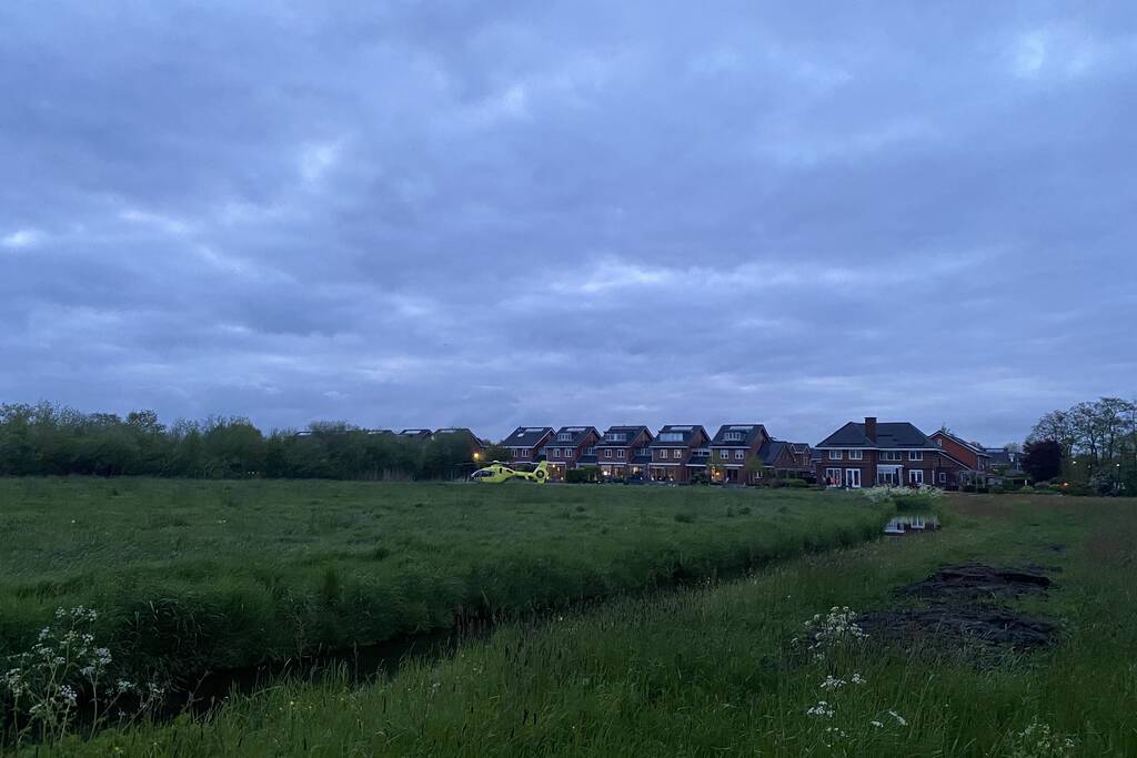 Traumahelikopter landt voor zwangere vrouw