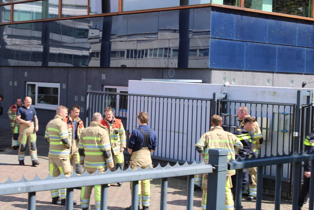 Brandweer doet onderzoek in pand Rijkswaterstaat
