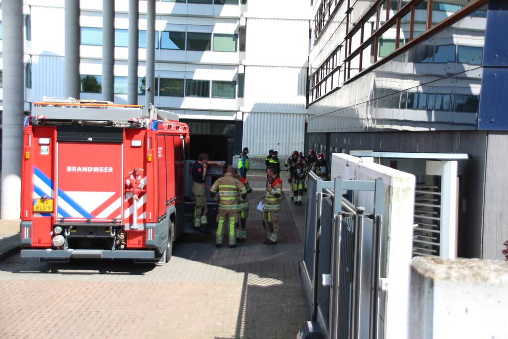 Brandweer doet onderzoek in pand Rijkswaterstaat