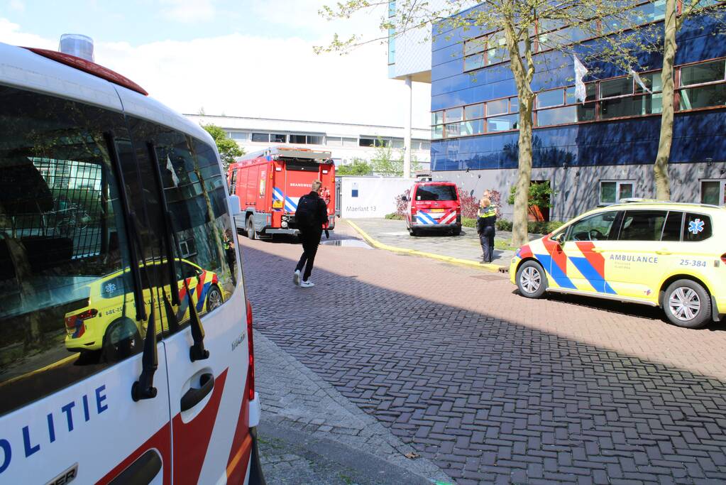 Brandweer doet onderzoek in pand Rijkswaterstaat