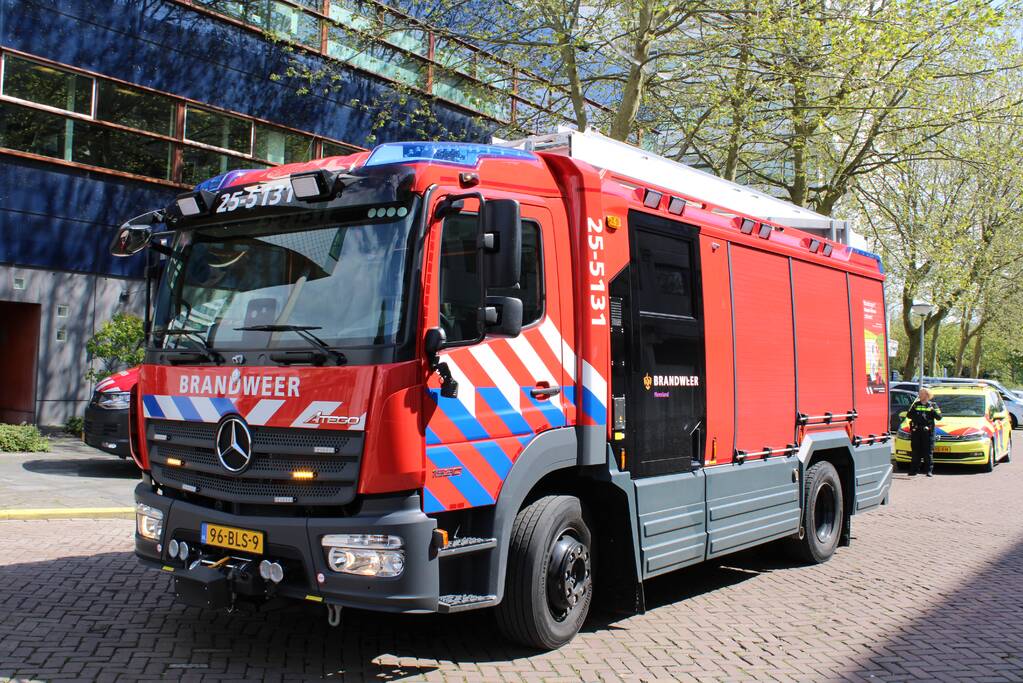 Brandweer doet onderzoek in pand Rijkswaterstaat