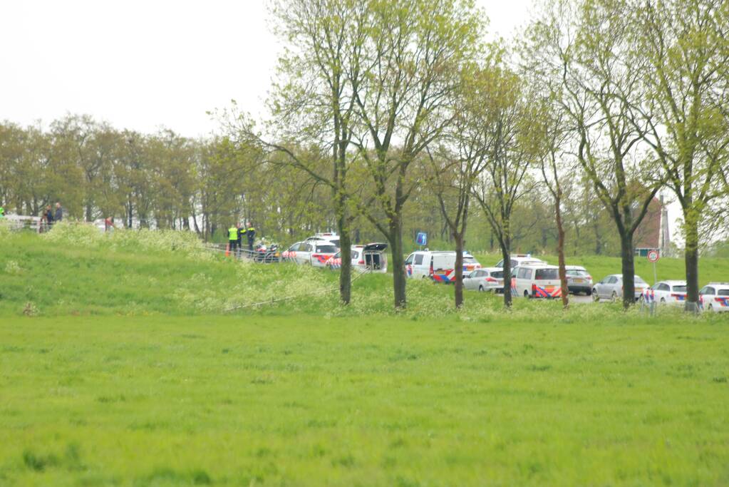 Politie-achtervolging na schietpartij