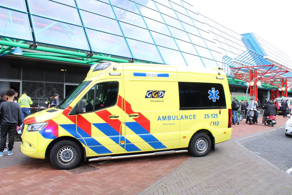 Persoon gewond bij steekincident