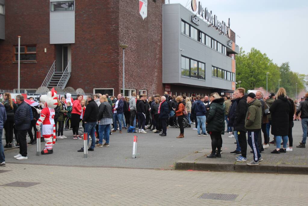 Veel supporters op de been voor play-off wedstrijd