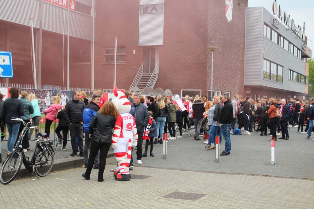 Veel supporters op de been voor play-off wedstrijd