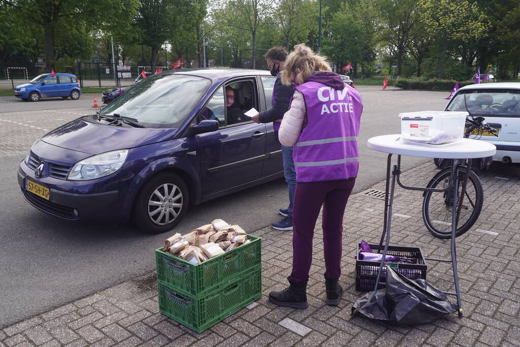 Medewerkers van metalektrobedrijven zijn opnieuw aan het staken