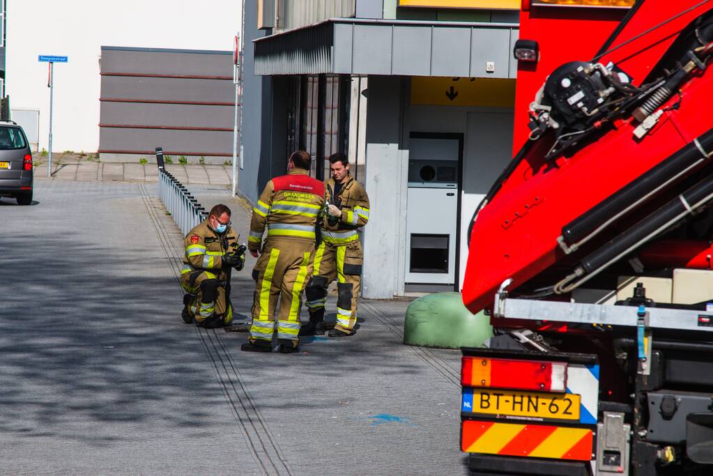 Benzinetank van auto lekgereden
