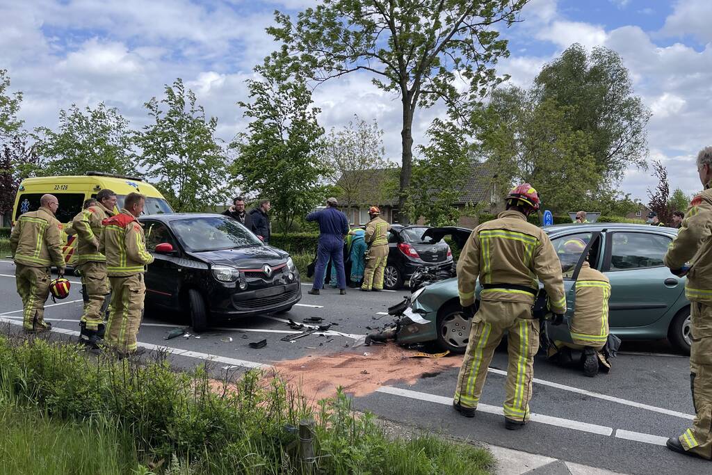 Meerdere gewonden bij flinke crash