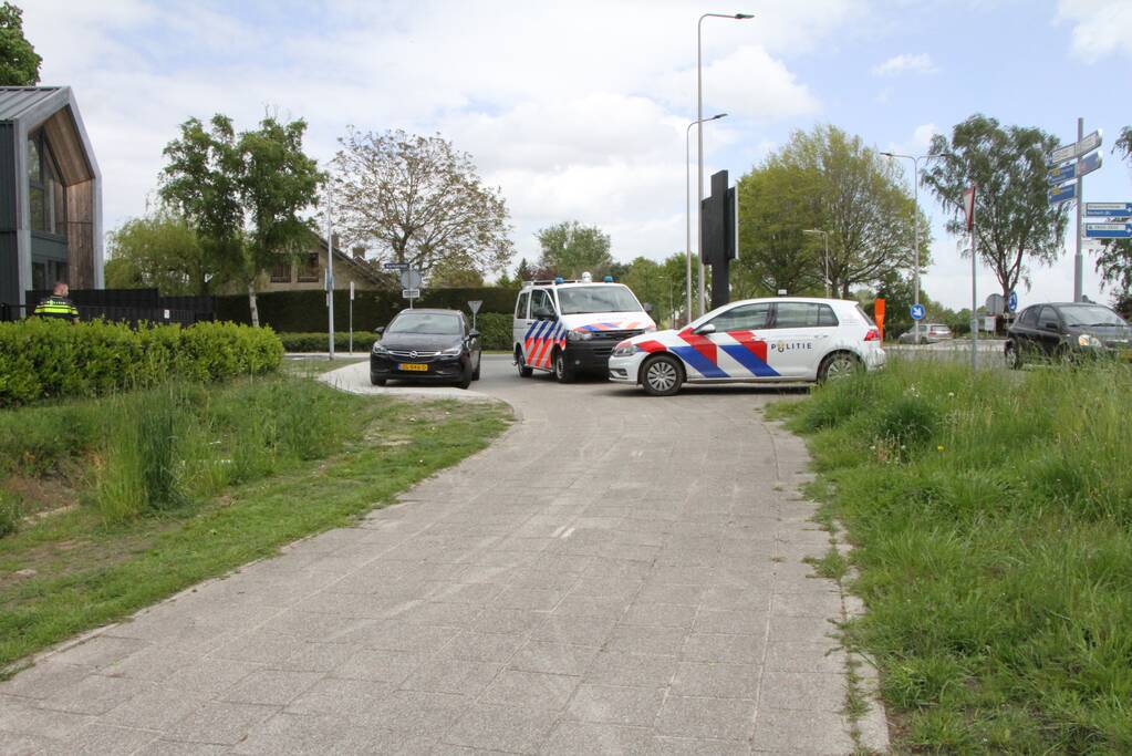 Man uit woning gehaald en aangehouden