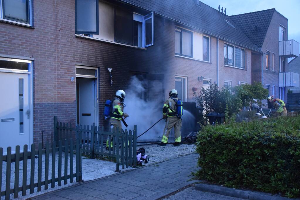 Woning zwaar beschadigd door brand