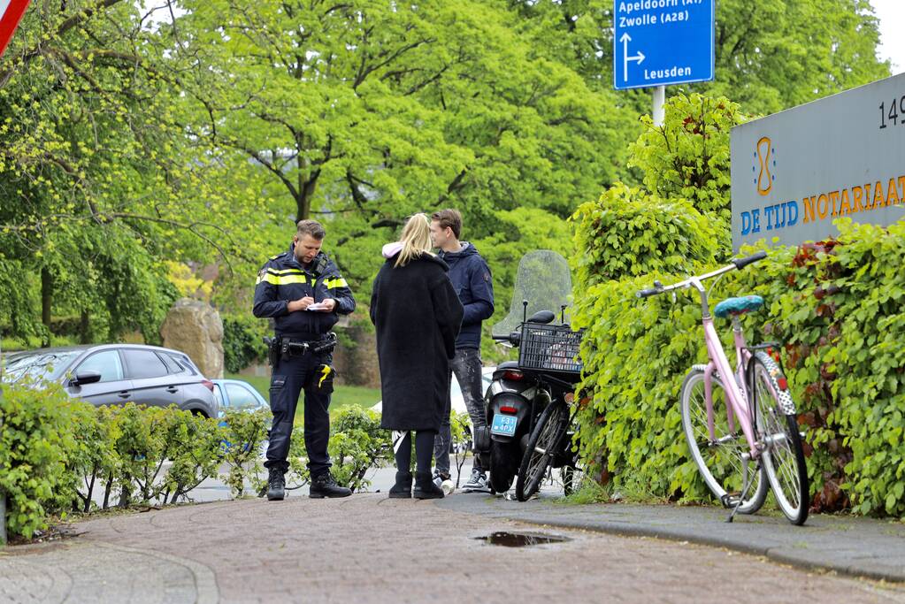 Gewonde bij ongeval tussen scooter en fietser
