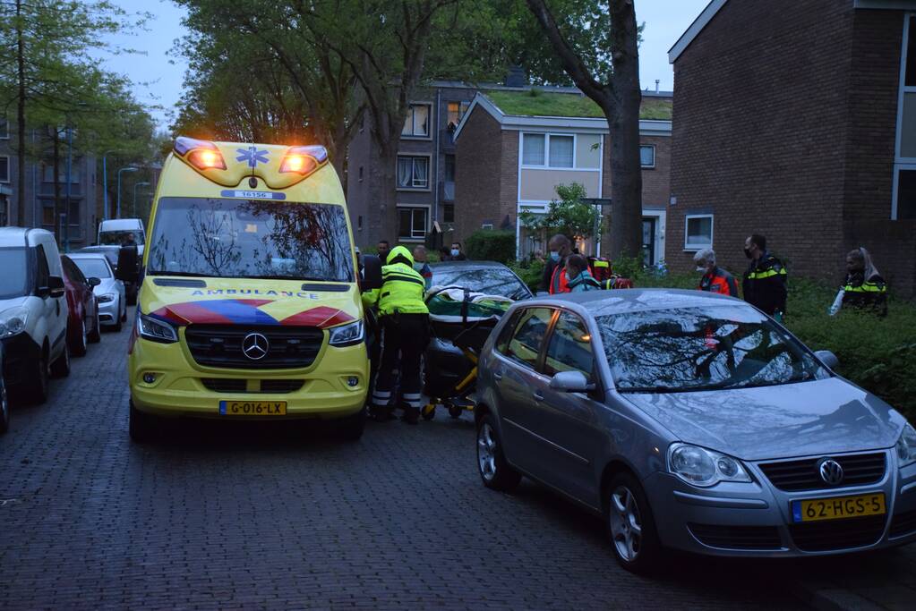 Traumahelikopter ingezet voor val van balkon