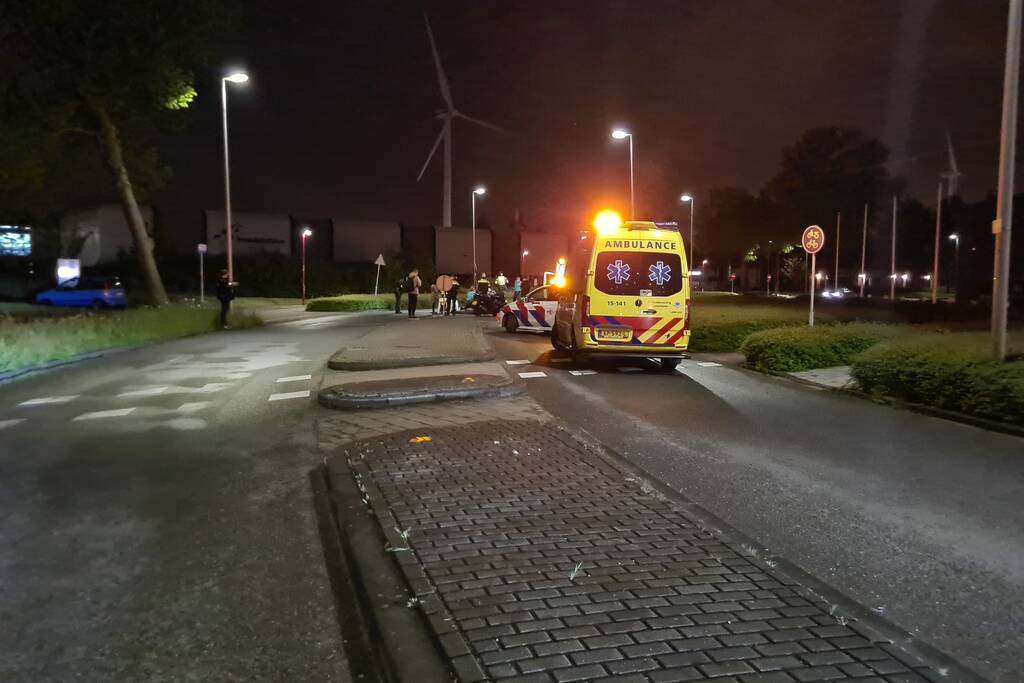 Persoon zwaargewond na ongeval met motorscooter