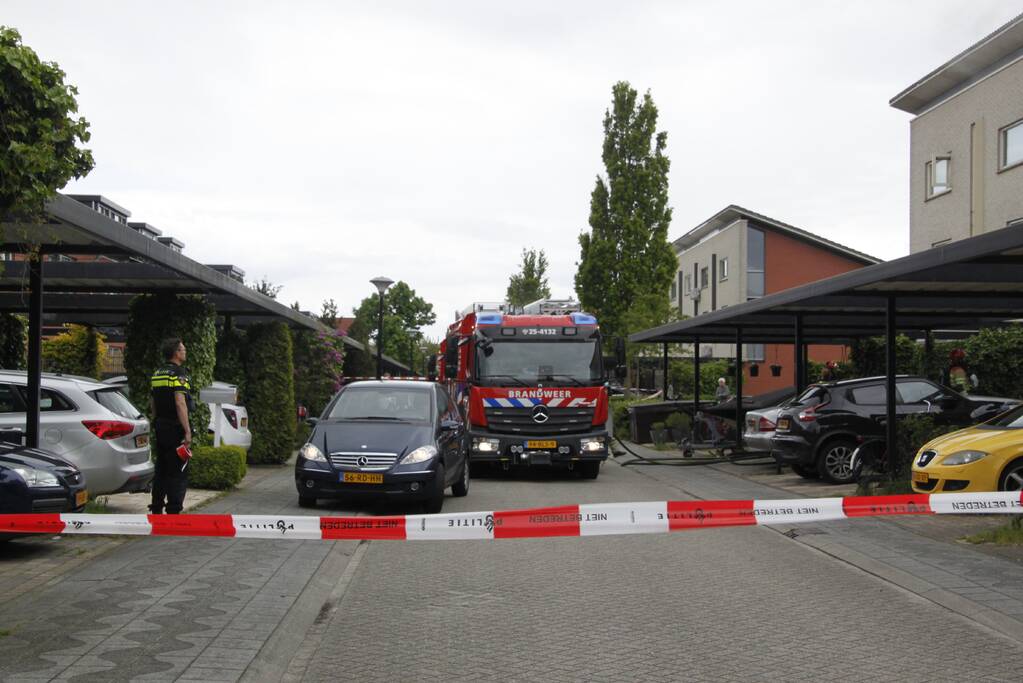 Inzet hulpdiensten bij woningbrand