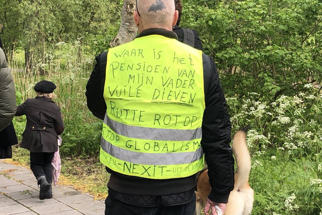 Honderden mensen lopen vrijheidsmars